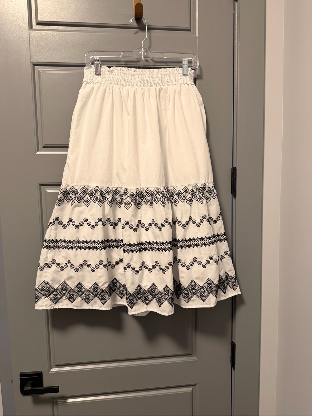 Draper James Geo Embroidered White Midi Skirt MEDIUM